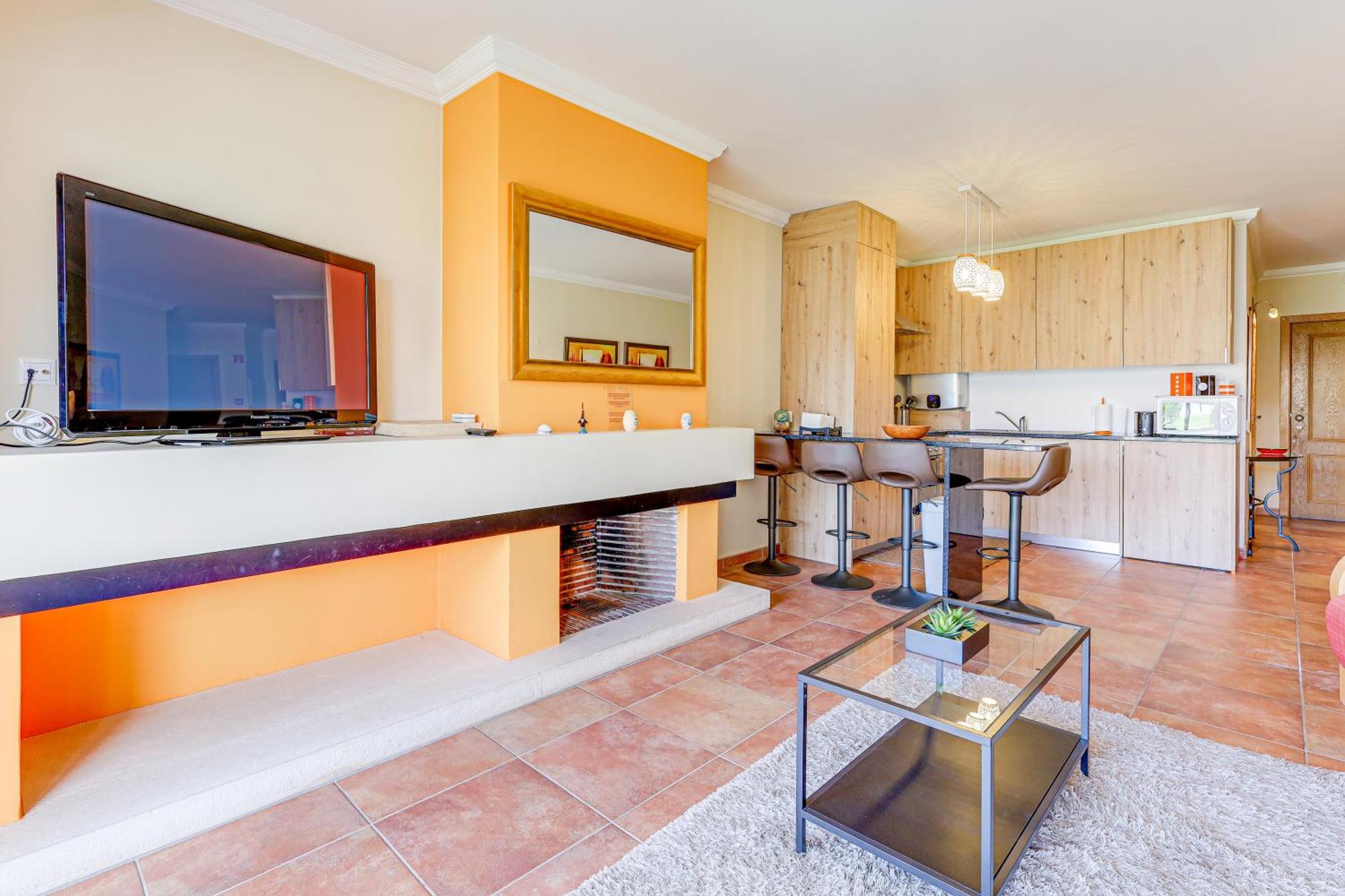 Apartment With 2 Bedrooms, 2M To The Beach Armação de Pêra المظهر الخارجي الصورة